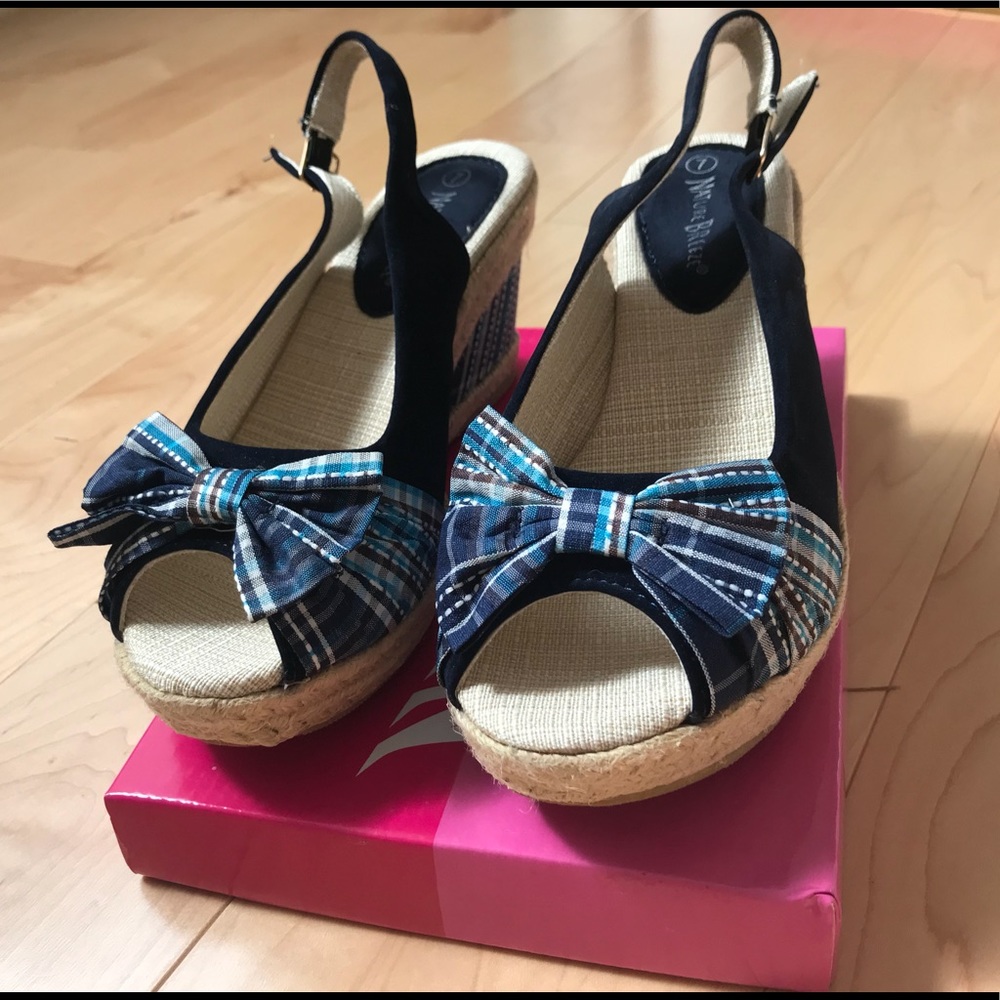 BRAND NEW! Super Cute Blue Plaid Bow Wedge Sandal